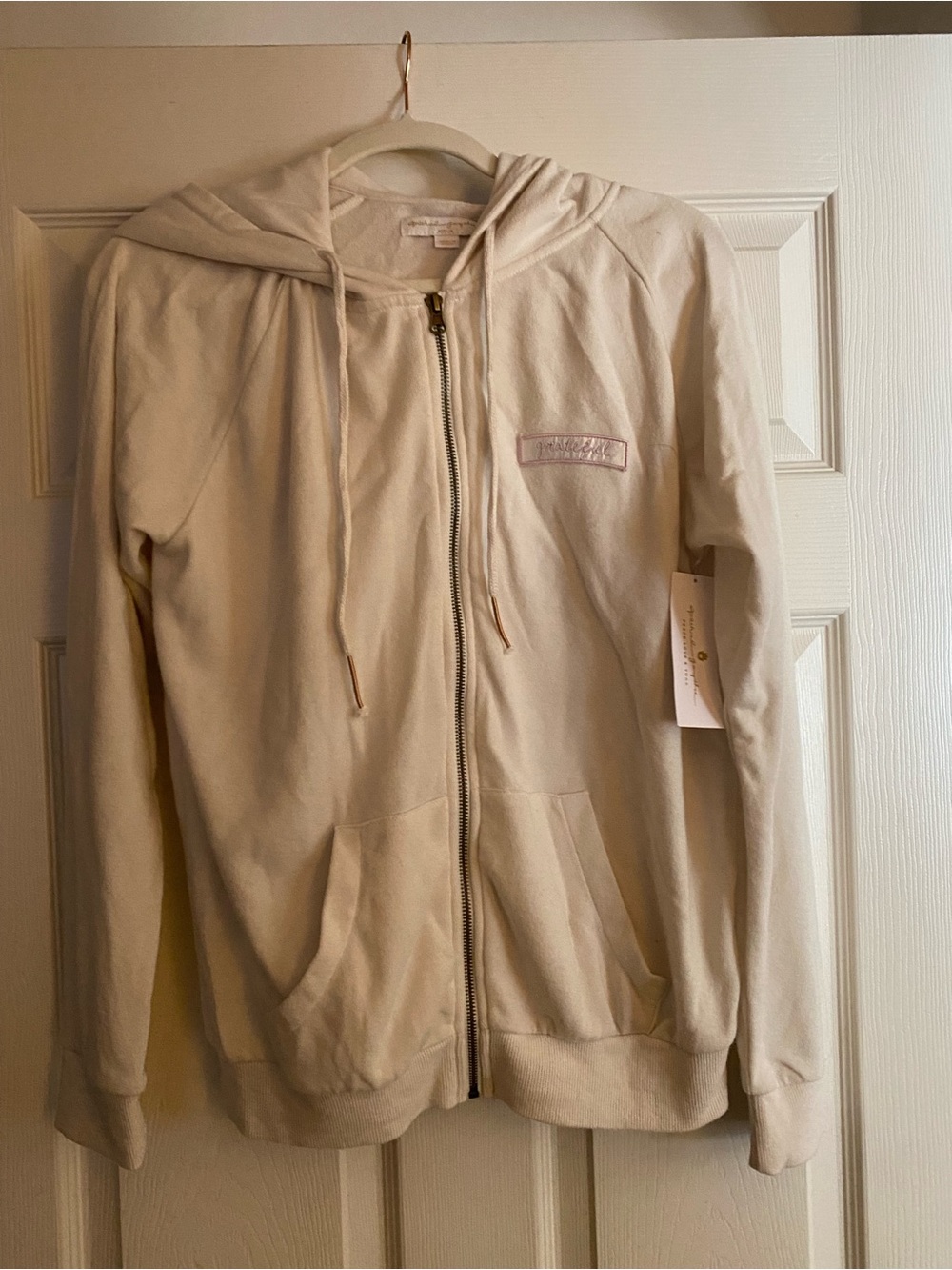 NWT Spiritual Gangster Cream Hoodie with Pink 'grateful' Patch